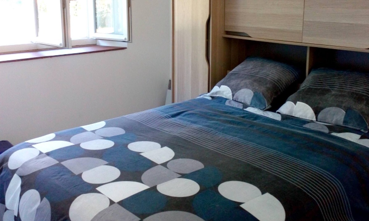 Chevannes House | Homerez - Nice house for 5 ppl. with garden and terrace at Chevannes