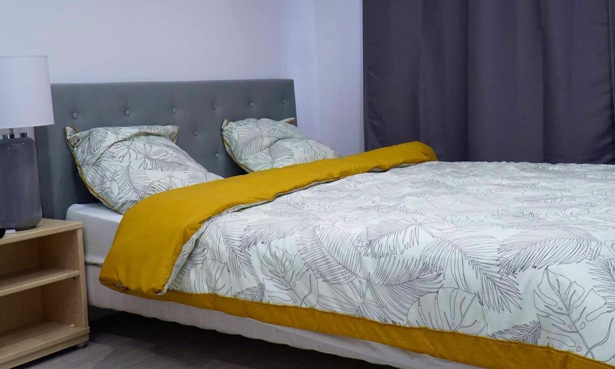 Les Noyers Apartment | Homerez - Nice studio for 2 ppl. at Pontoise
