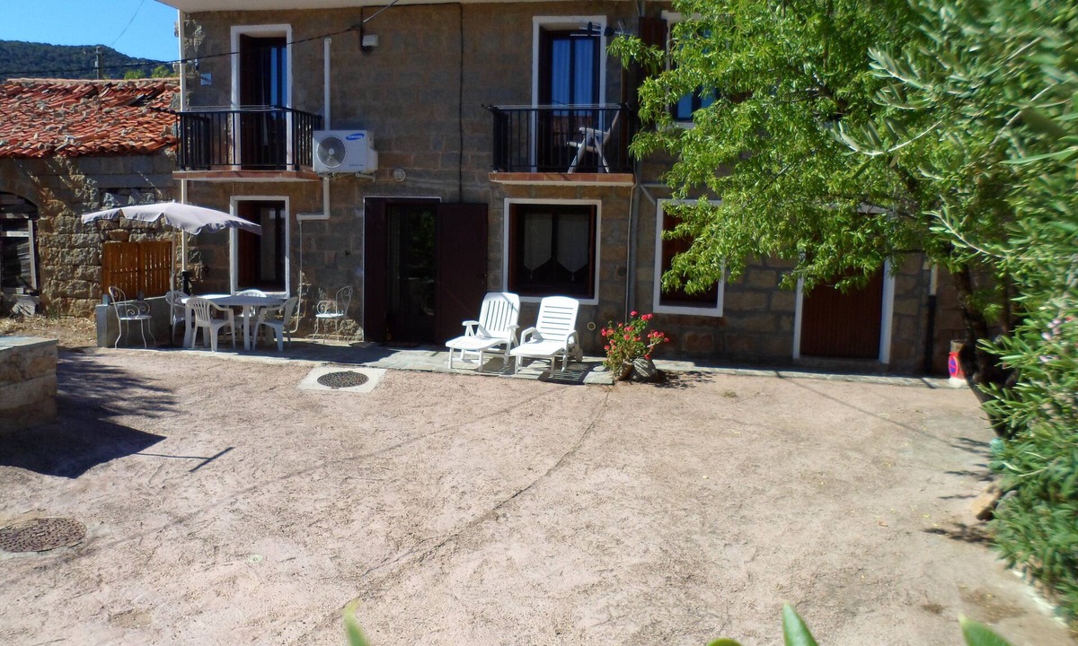 Monacia-d'Aullene House | House in authentic village between sea and mountains.