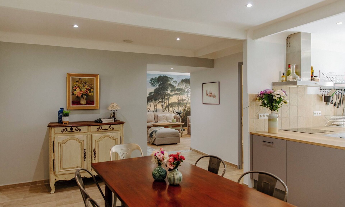 Chateauneuf-du-Pape House | House with Terrace, in the heart of Châteauneuf-du-pape Village
