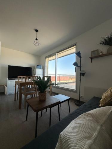 Courseulles-sur-Mer Apartment | L'echappee Marine - Vu Mer