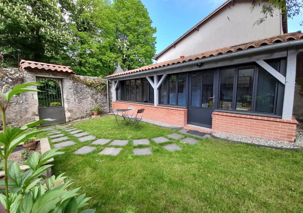 Saint-Sebastien-sur-Loire Bed & Breakfast | L'Inattendu