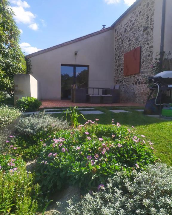 Saint-Mars-la-Reorthe Apartment | La Loge Bertine France