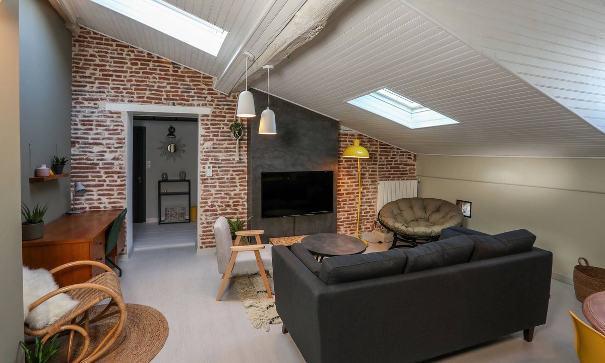Saint - Aubin - Dupuy Apartment | Large and cozy apartment in the heart of the city center