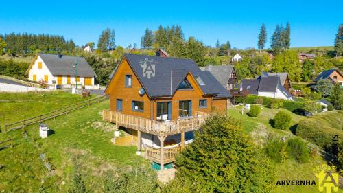 Saint-Anastaise Ski Chalet | Le Chalet de Juliette