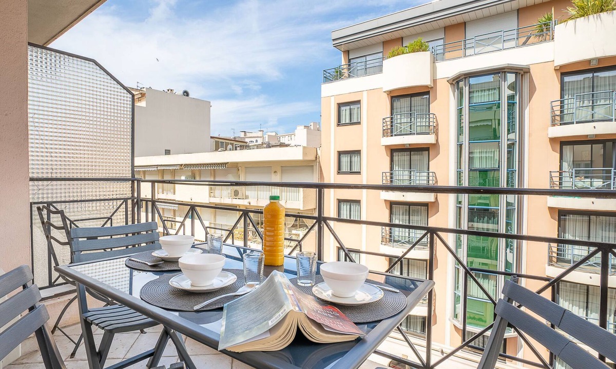 Domaine De Camiole Callian | Cannes City Centre
