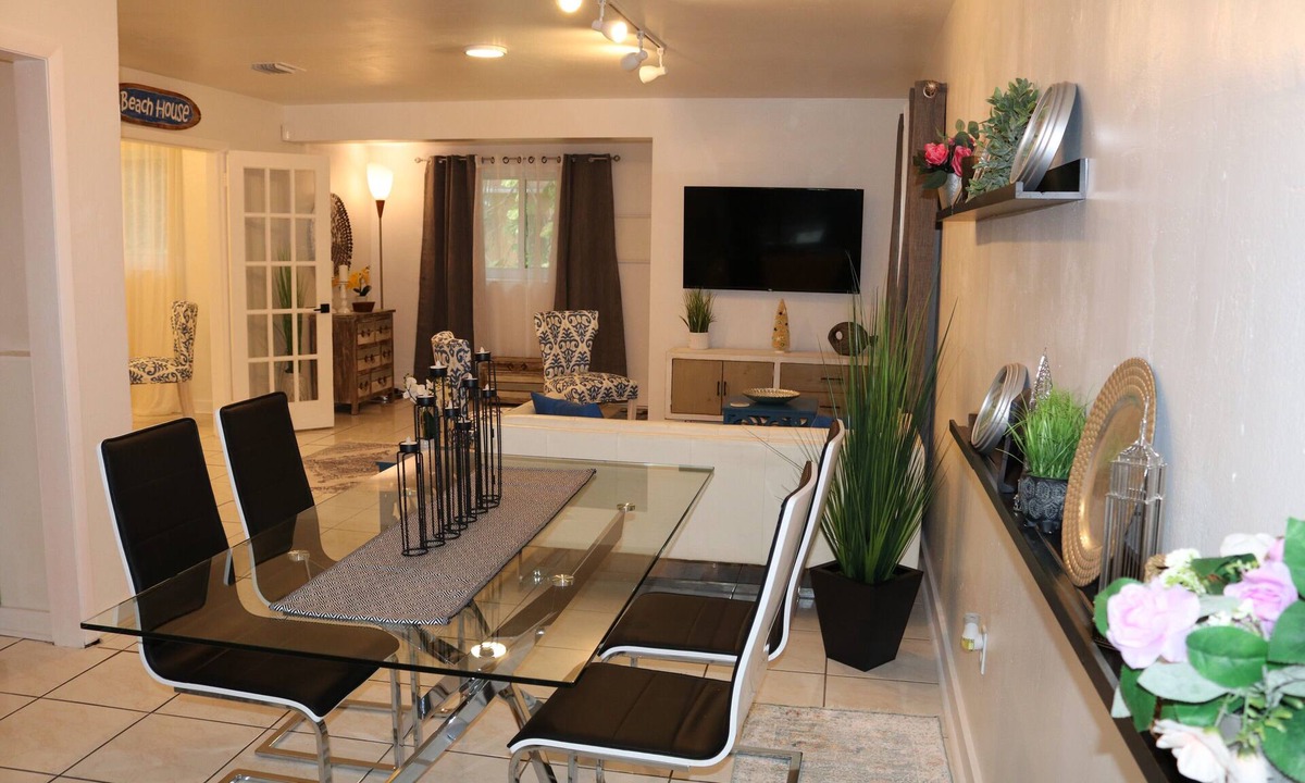 Coral Terrace House | LOWEST PRICE 4 SPRING BREAK HOME! GABLES, UM, MIA AIRPORT, MIAMI BEACH, DOWNTOWN