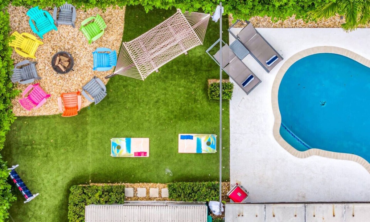 Plantation House | Luxury+ Fun | Heated POOL | Games | 15 min to FLL