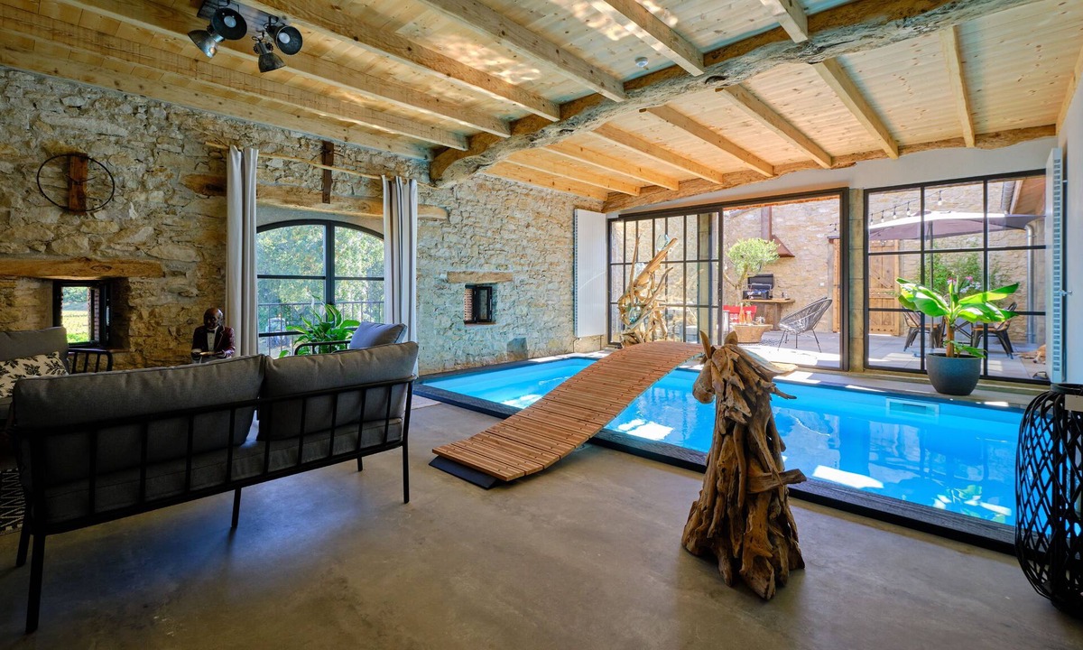 Alzonne House | LUXURY STAY for couples with INNER SWIMMING POOL terrace private SPA Green de GOLF