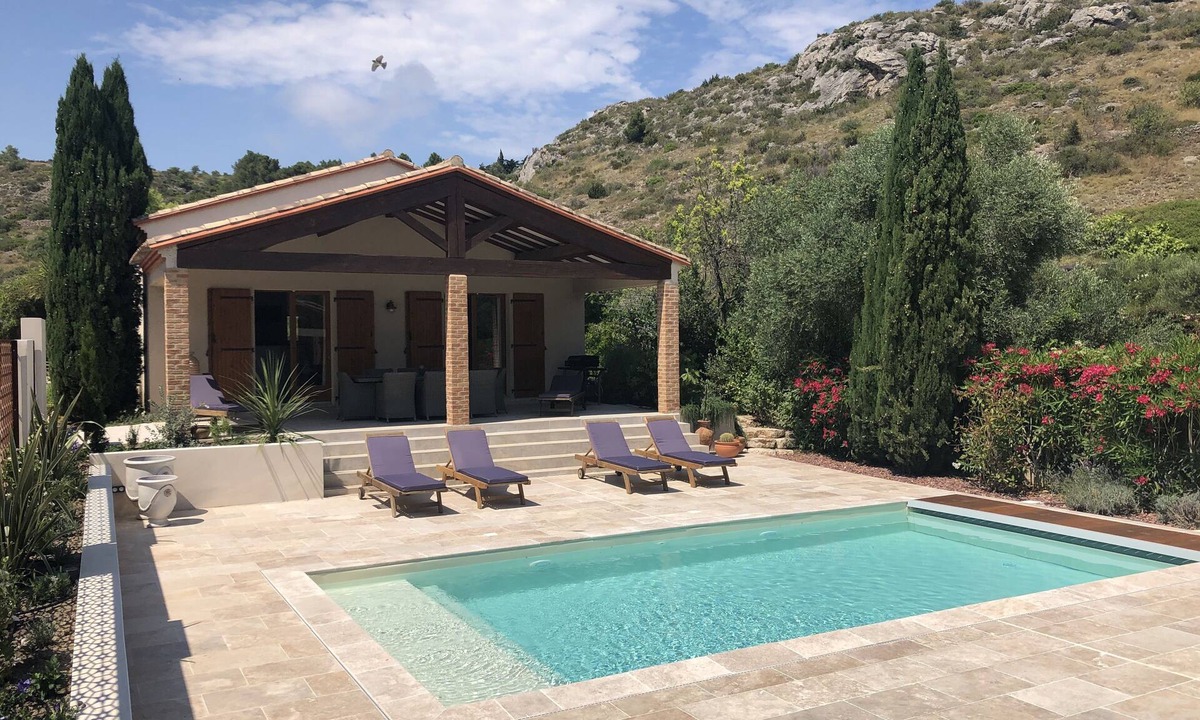 Fitou Villa | Luxury villa with private pool, peaceful, ancient wine village, close to sea