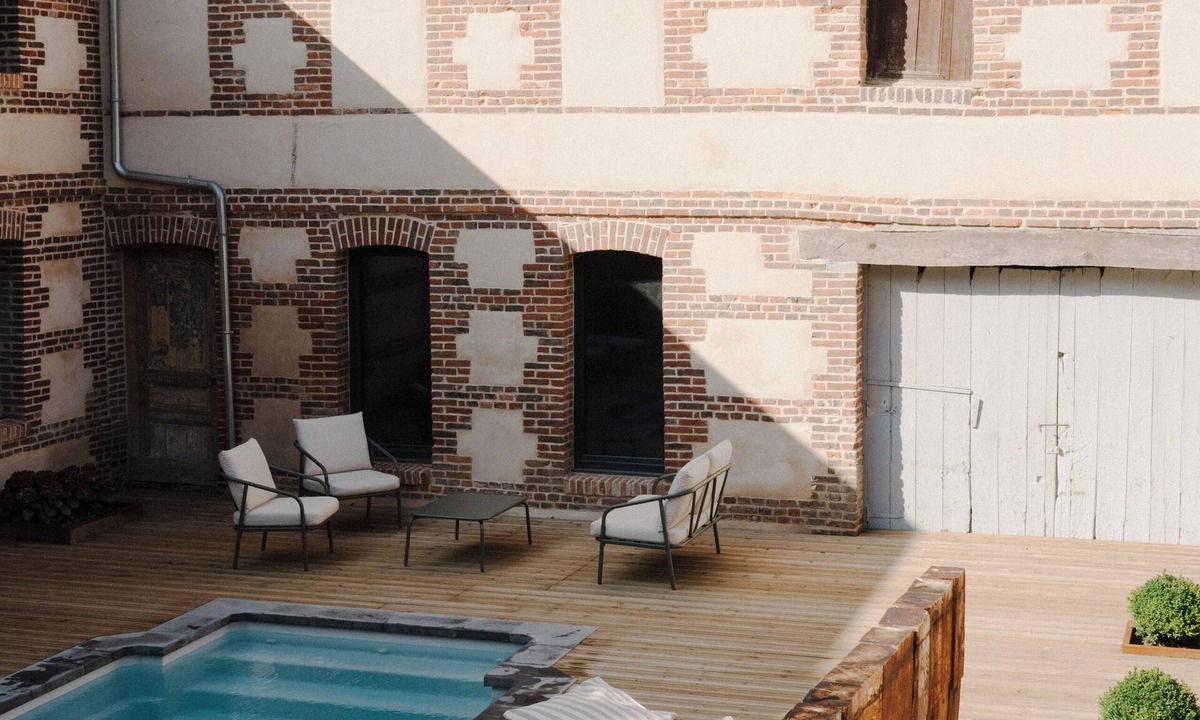 Eu House | Maison Eudoise, swimming pool and spa