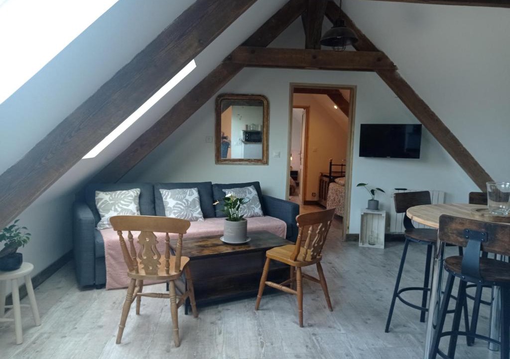 Saint-Martin-des-Entrees Apartment | Maris Domus près des plages du débarquement