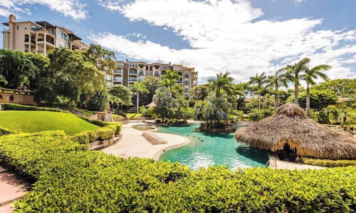 Rio Seco Apartment | Matapalo 405✧ Oceanview Escape ✧ Large Pool and 24/7 Security!