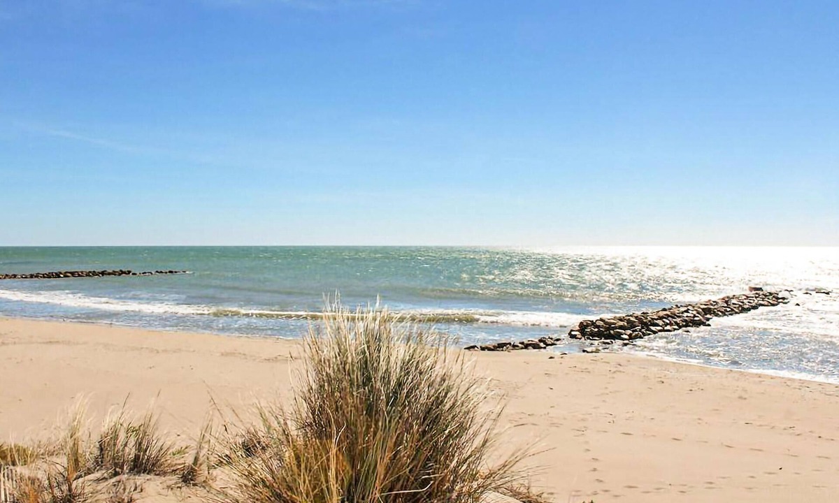 Raphele-les-Arles House | Nice cottage with private pool and garden.