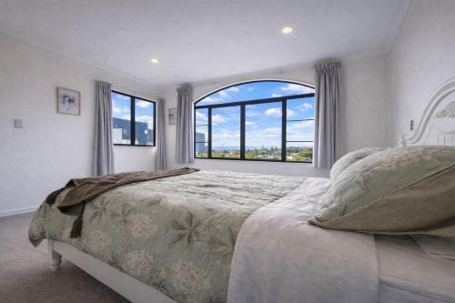 Orakei House | Orakei 5BR Retreat Near Mission Bay and CBD