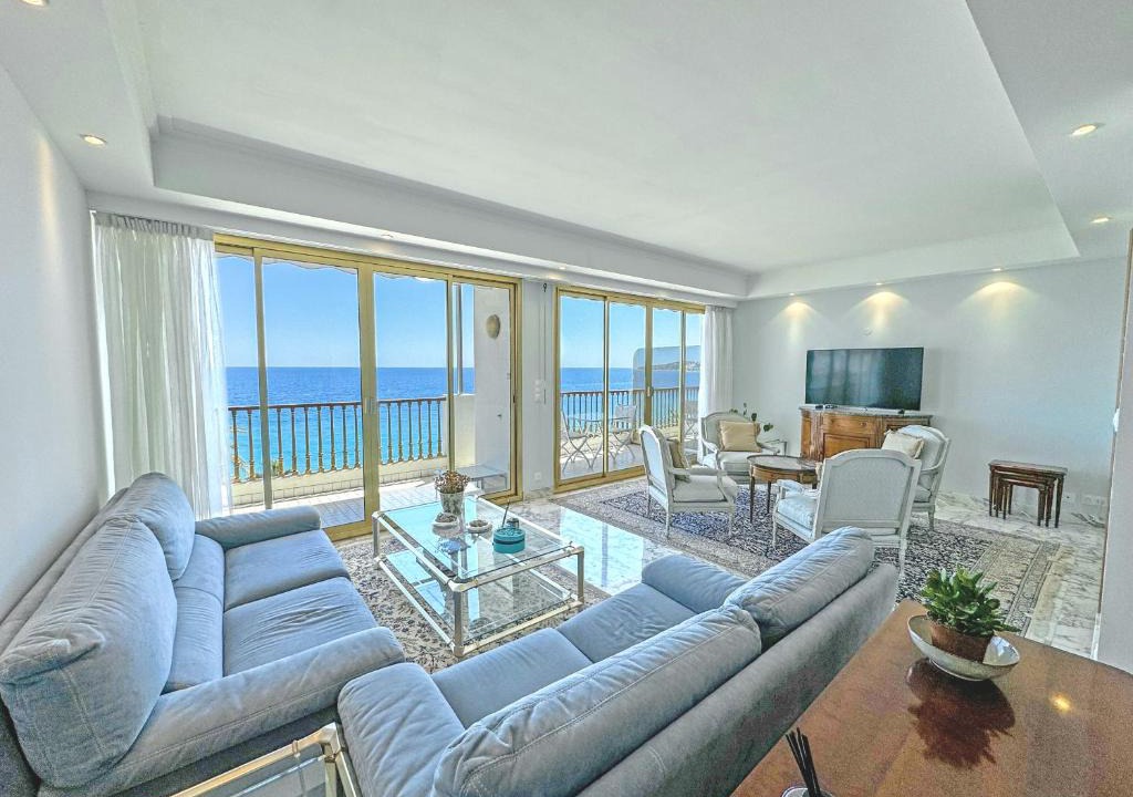 Les Baumettes Apartment | Panoramic Sea View Promenade