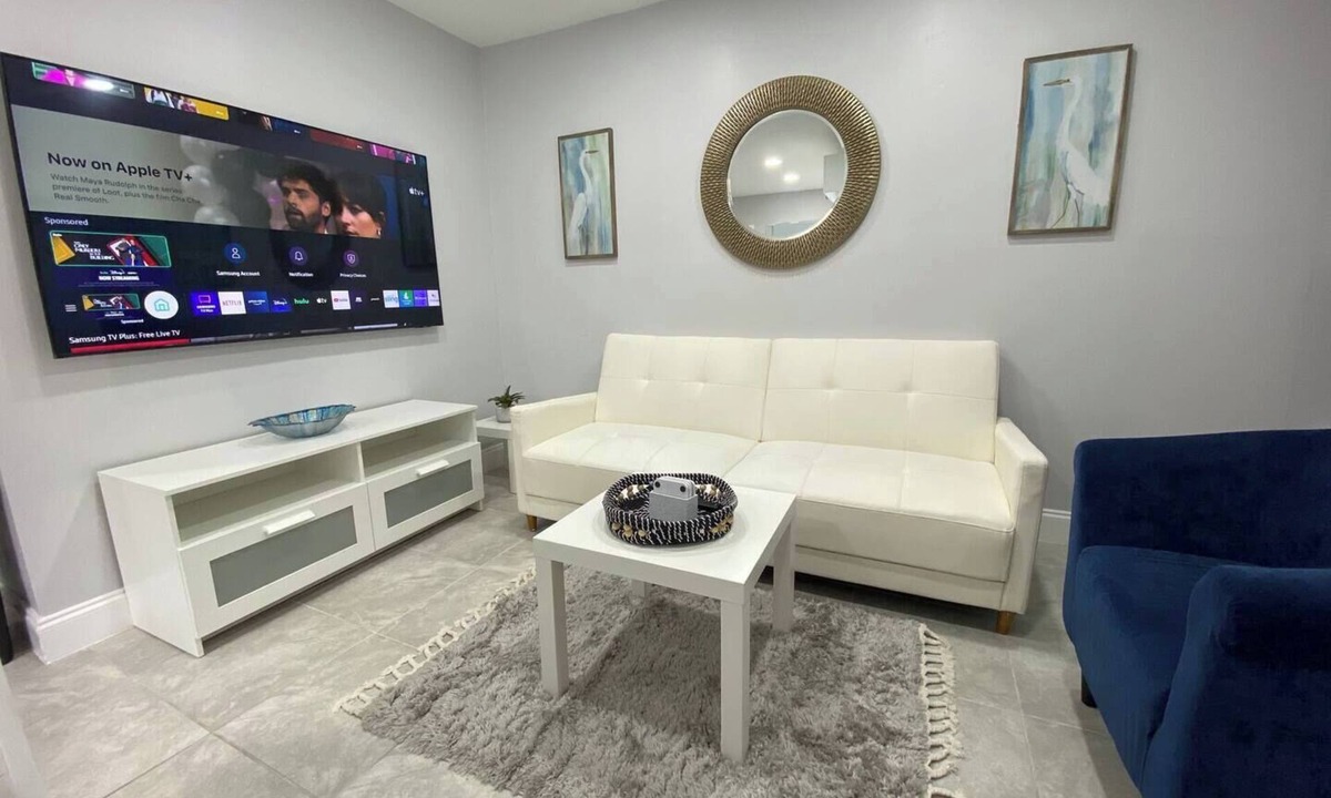 Hollywood Apartment | Peaceful mini luxury suite in a quiet, private setting – minutes from Hard Rock, beaches & FLL Airport.