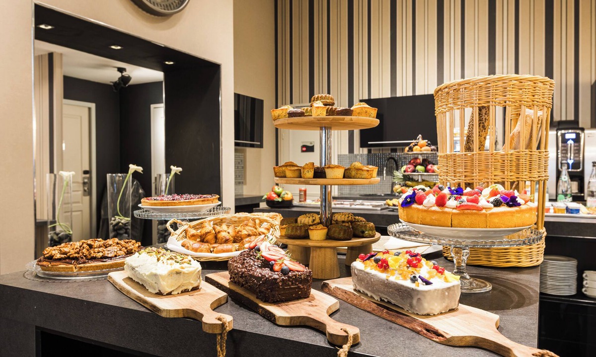 Sarlat-la-Caneda Historic Center Hotel | Plaza Madeleine Hotel & Spa