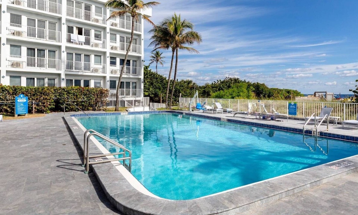 Pompano Beach Resort | Pompano Beach Family Getaway with Pools & Spacious 2BR Retreat