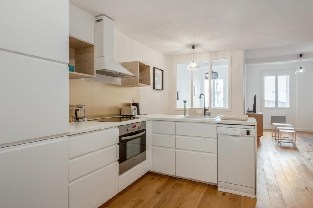 Quartier du Panier Apartment | Refined apartment within the Panier district of Marseille Welkeys