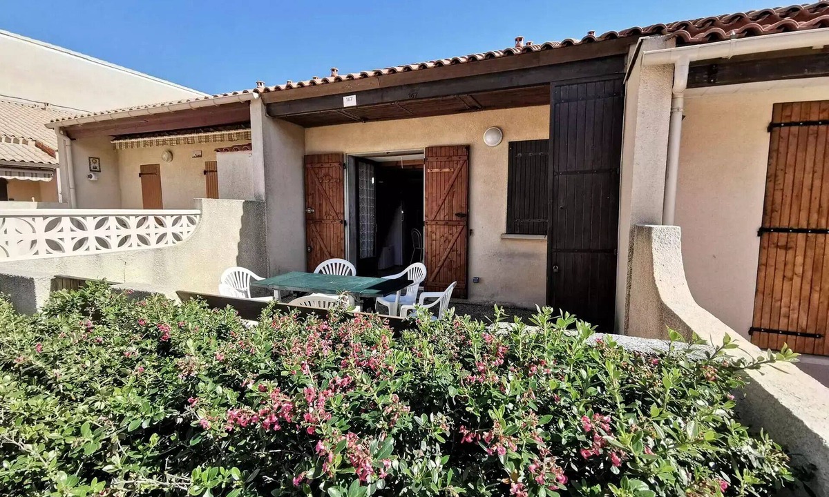 Leucate Villa | Residence Grande Bleue - VILLA T2 MEZZANINE 6 sleeping accommodations PORT LEUCATE. Ref: 3GB 167