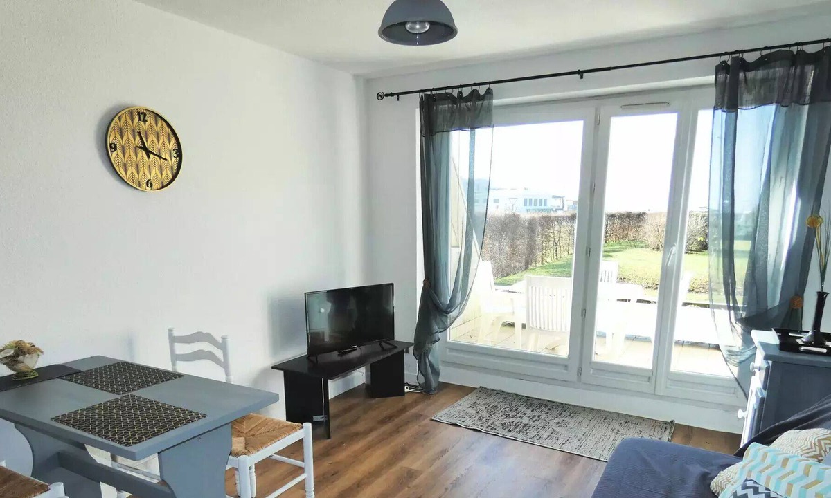 Aix-les-Bains Apartment | Residence Les Colverts - Studio for 2 People