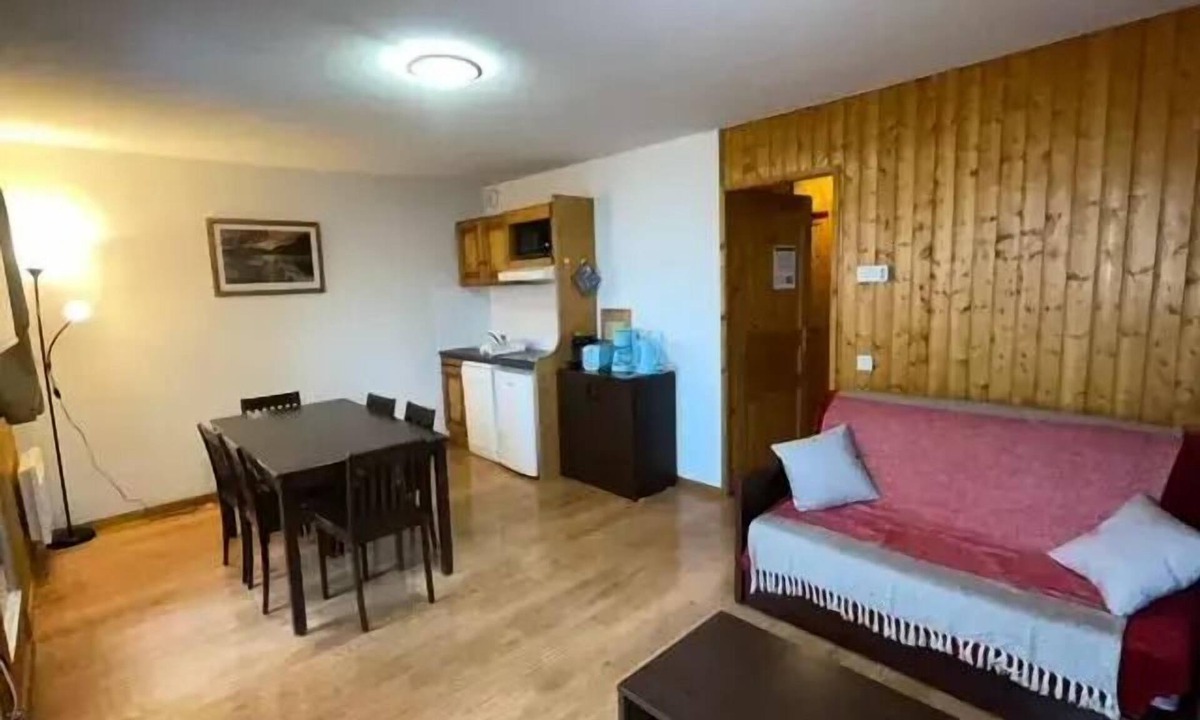Saint-Jean-d'Arves Apartment | Residence Les Ecourts - Apartment for 6 people