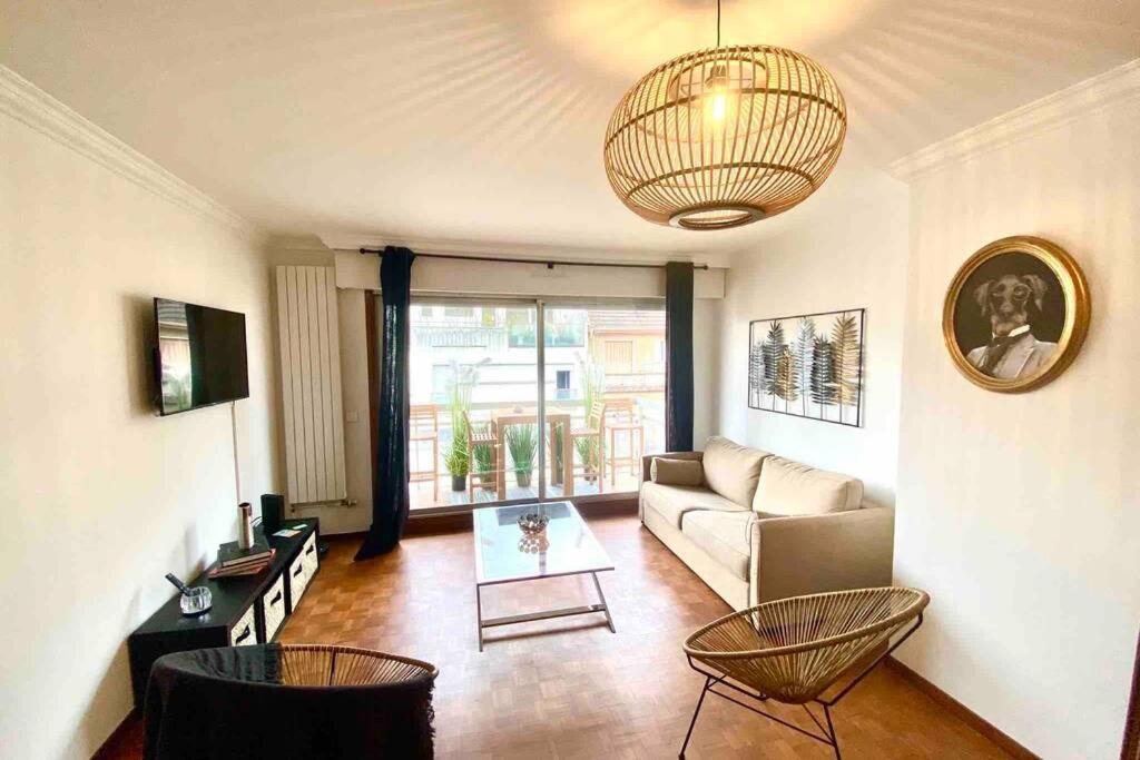 Annemasse Apartment | SOBNB pasteur- Appartement 6 personnes centre Annemasse