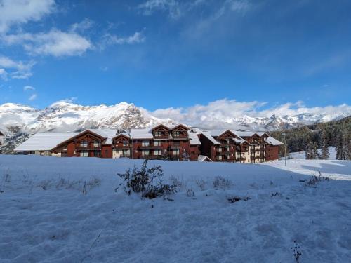 Puy-Saint-Vincent Apartment | SOLEIL DES ECRINS Puy Saint Vincent 1800 appart 4 pers refait neuf