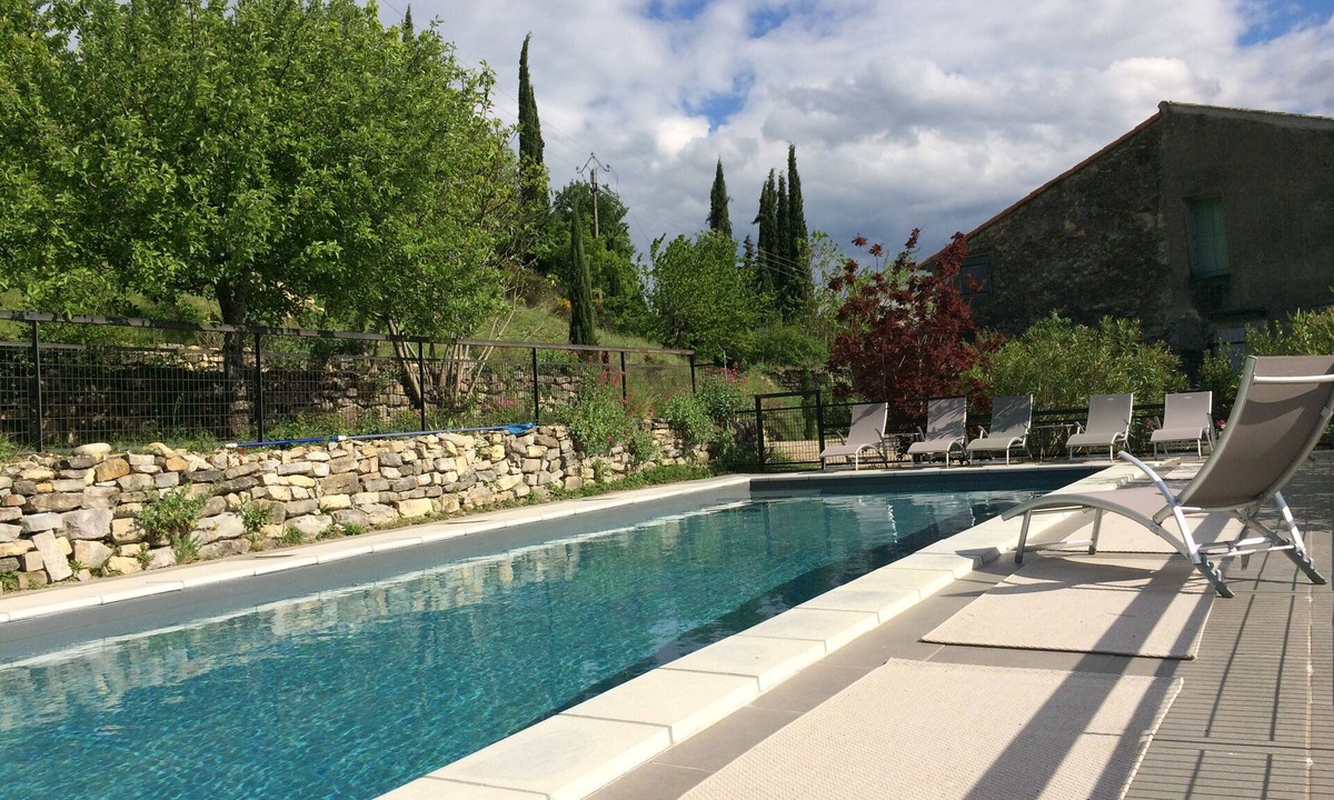 Balazuc Cottage | South Ardeche, Balazuc listed site, charming gîte La Maison des Vignes swimming pool