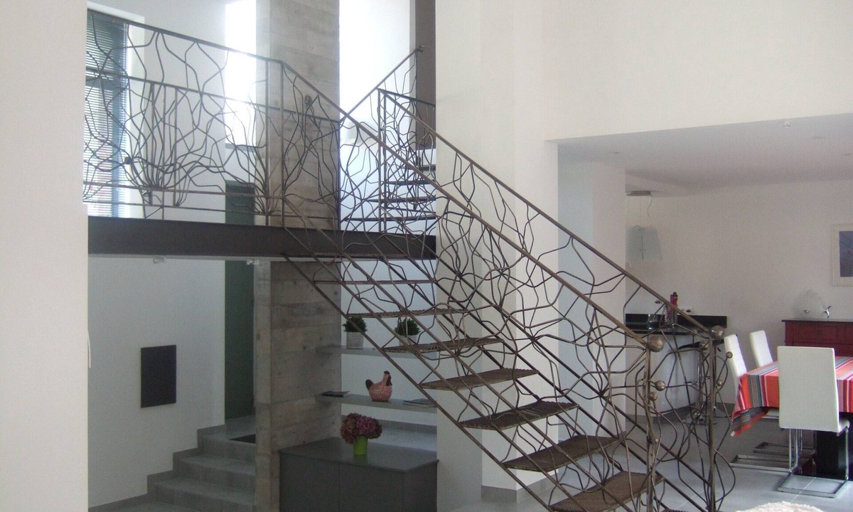 Parame House | Spacious and bright, modern 3-room house 300 m from Sillon beach.