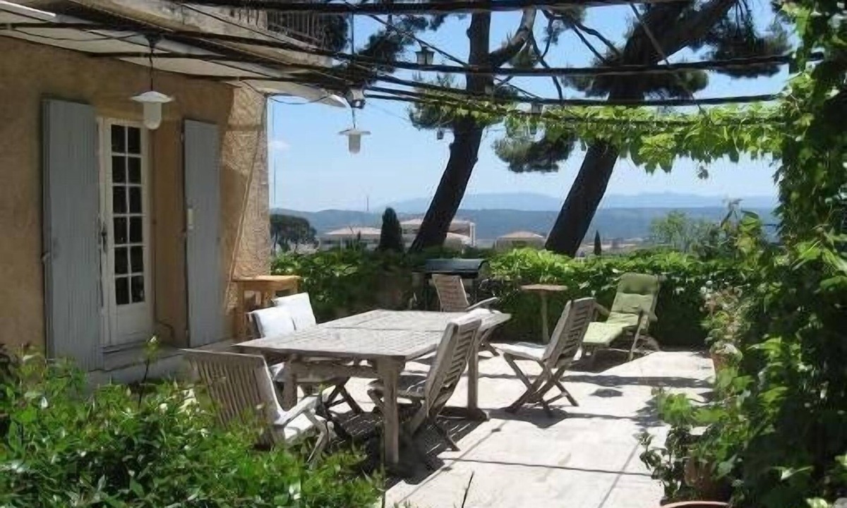 Nord Villa | Spacious, comfortable villa near the town center.Sleeping 8.