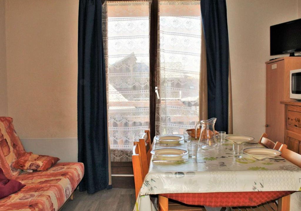 Risoul Apartment | Studio cosy cœur de station 2 pers, balcon, proche remontées mécaniques, animaux acceptés - FR-1-330-142