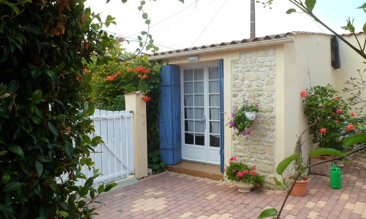 Saint-Pierre-d'Oleron Apartment | Studio - Saint Pièrre d'Oléron