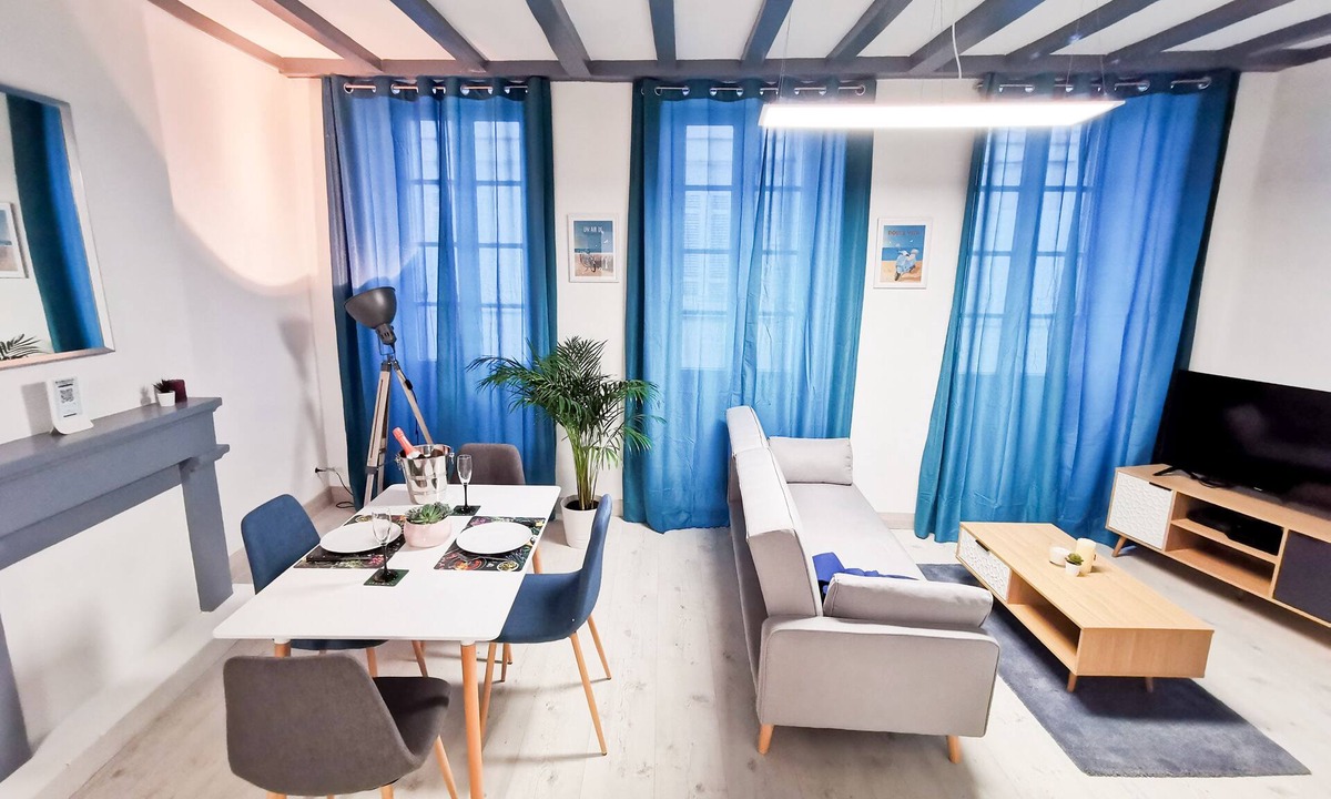 Saintes Apartment | Superbe T3 Design et Fonctionnel - Hyper Centre à Saintes