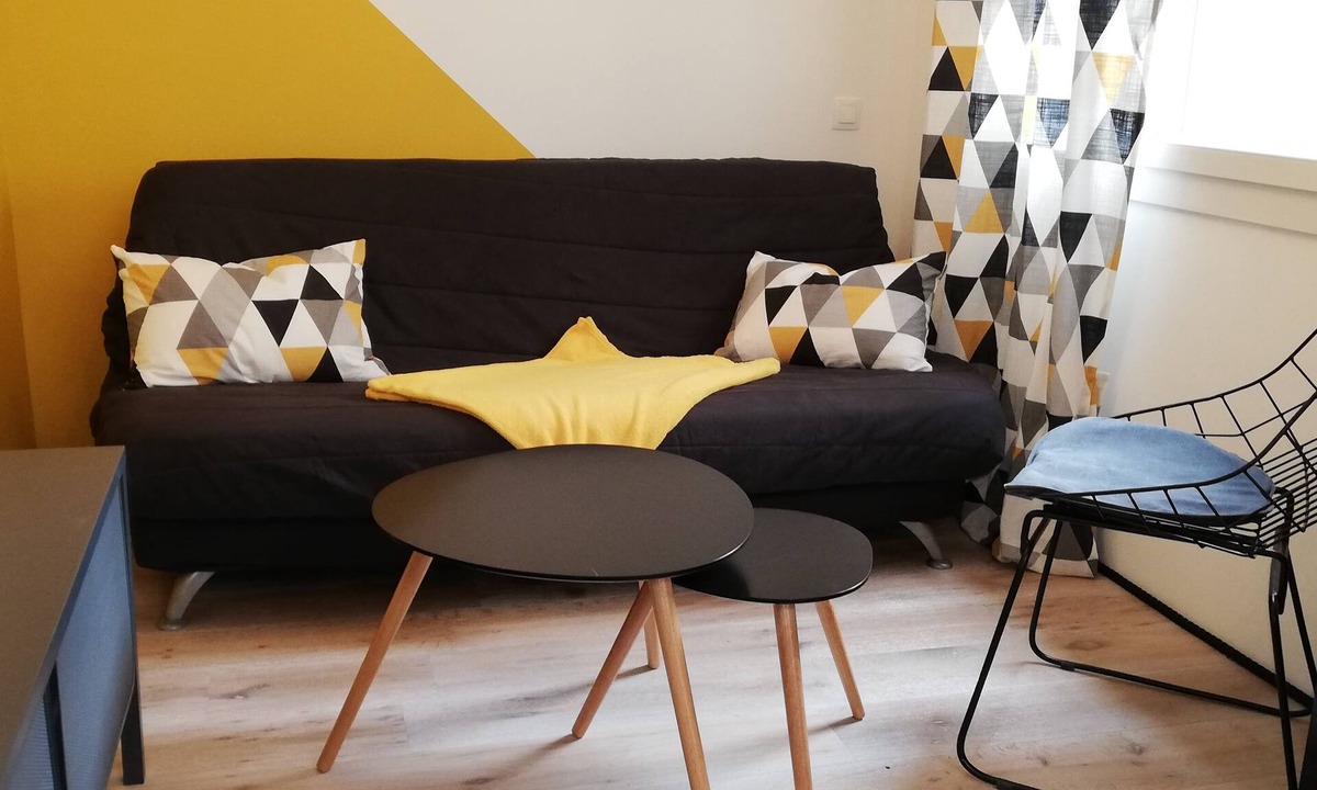 La Seyne-sur-Mer Apartment | The Cabanon from the Pas du Loup