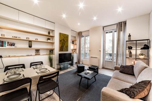 2nd Arrondissement Apartment | The charming, comfortable Charlemagne AIL