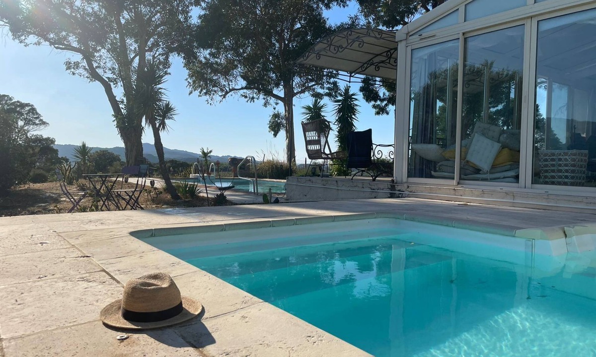 Oletta Villa | THE Fool ON THE Hill