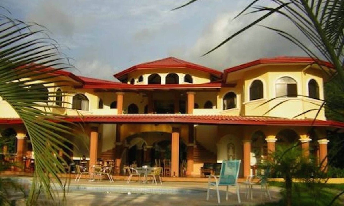 Baru Villa | Toucans, Waterfalls, Stunning Sunsets! A Jungle Villa, 5-8 BR, with full staff