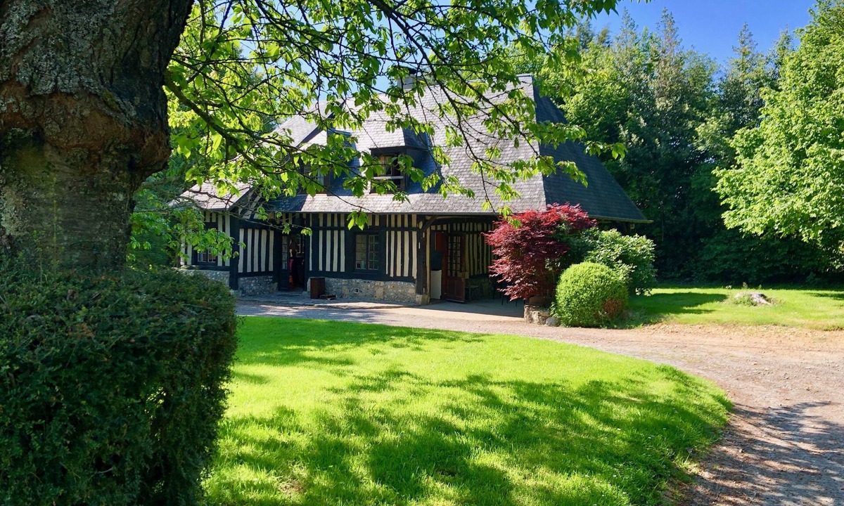 Beuzeville House | True Norman wine press