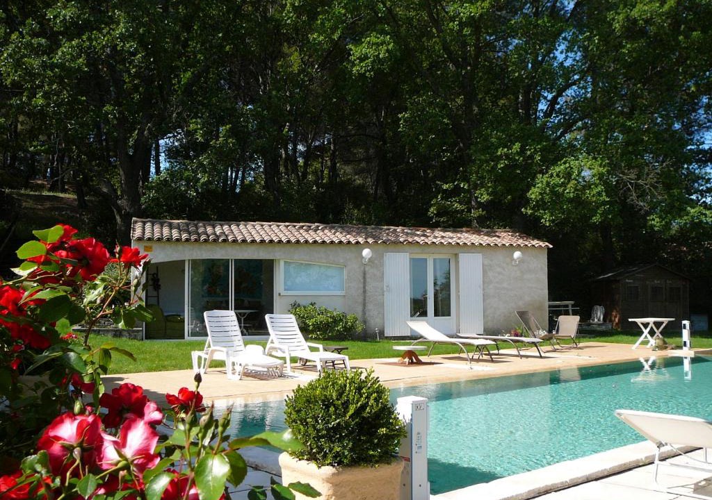 Eguilles House | un lit en provence