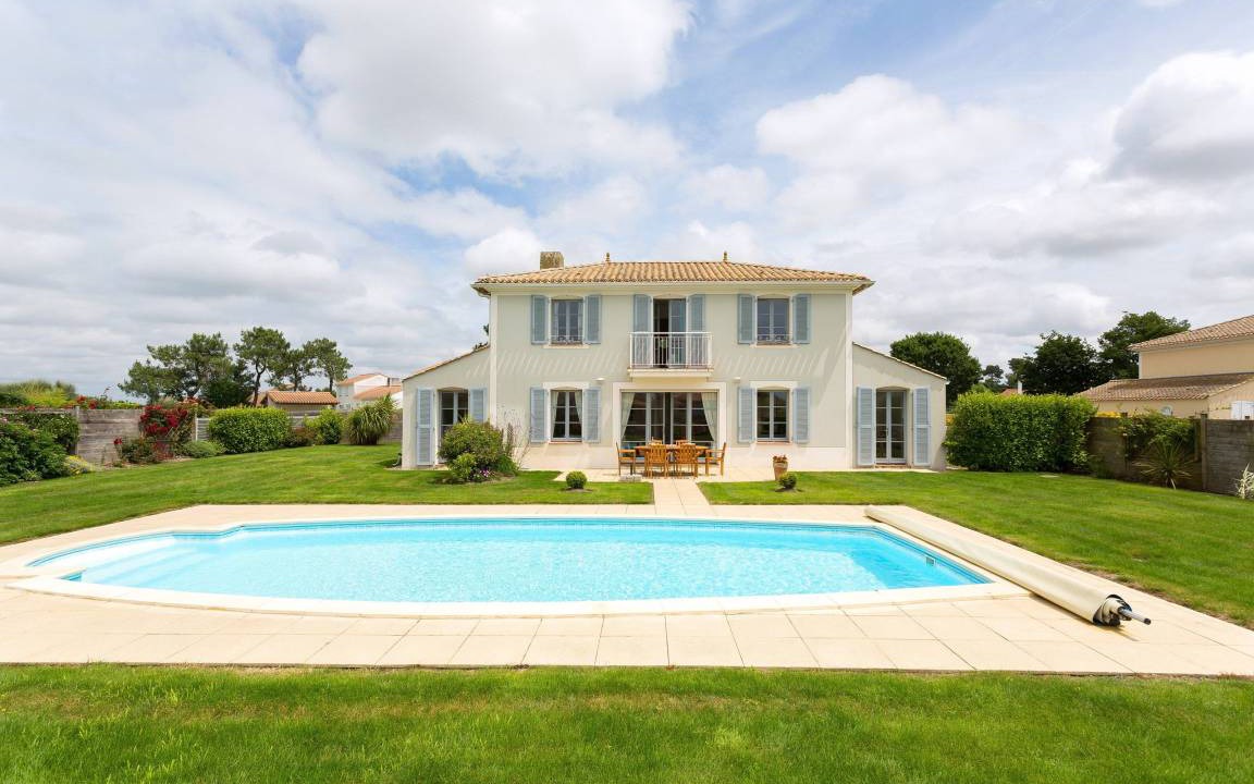 L'Aiguillon-sur-Vie Villa | Villa ∙ 4 bedrooms ∙ 8 guests