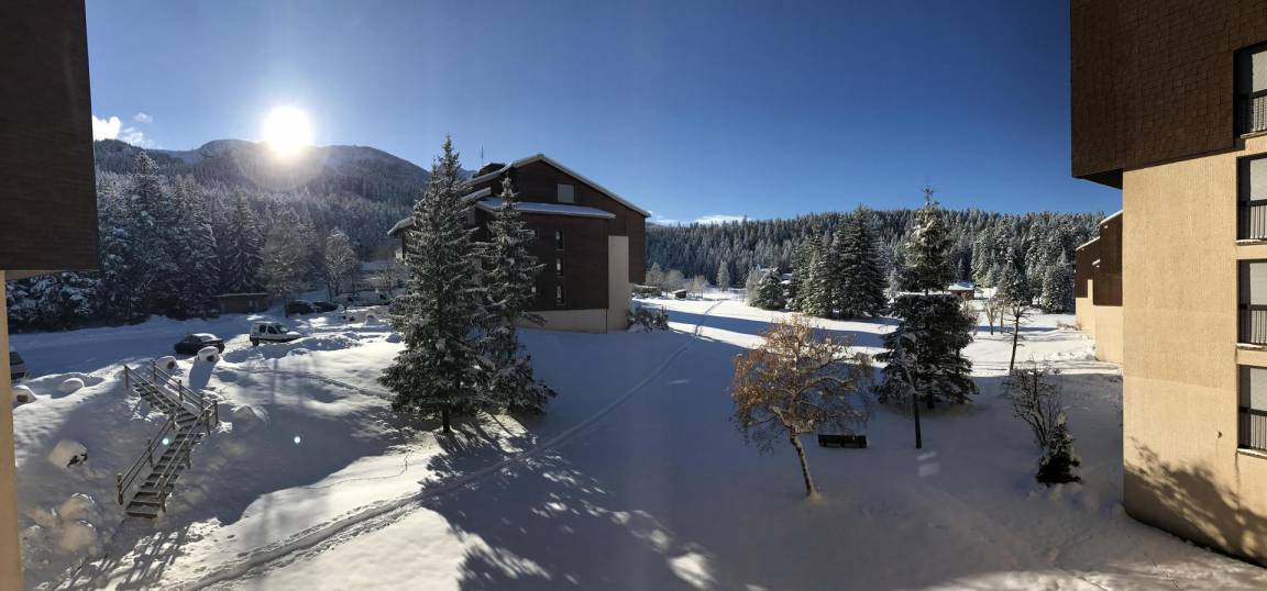 Correncon-en-Vercors Apartment | Wifi, ski-in/ski-out & foot of the slopes, 4th floor, balcony, tv, ski locker, 25m², Villard de Lans