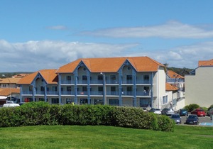 École de Surf Sur-Place | Accès Piscine + Sauna