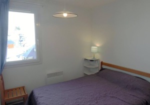 100m from resort center, 4th floor, view mountain, balcony, tv, ski locker, 47m², Peyragudes