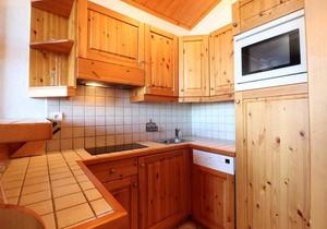 10m from ski slopes, 6th floor, balcony, ski locker, 33m², Méribel-Mottaret