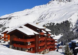 10m from ski slopes, 3rd floor, balcony, fireplace or stove, 55m², Méribel-Mottaret