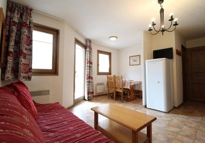 10m from ski slopes, 2nd floor, balcony, parking, tv, ski locker, 34m², Val Cenis
