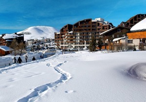 150m from shops, parking, tv, ski locker, 30m², Alpe d'Huez