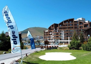 150m from shops, parking, tv, ski locker, 35m², Alpe d'Huez
